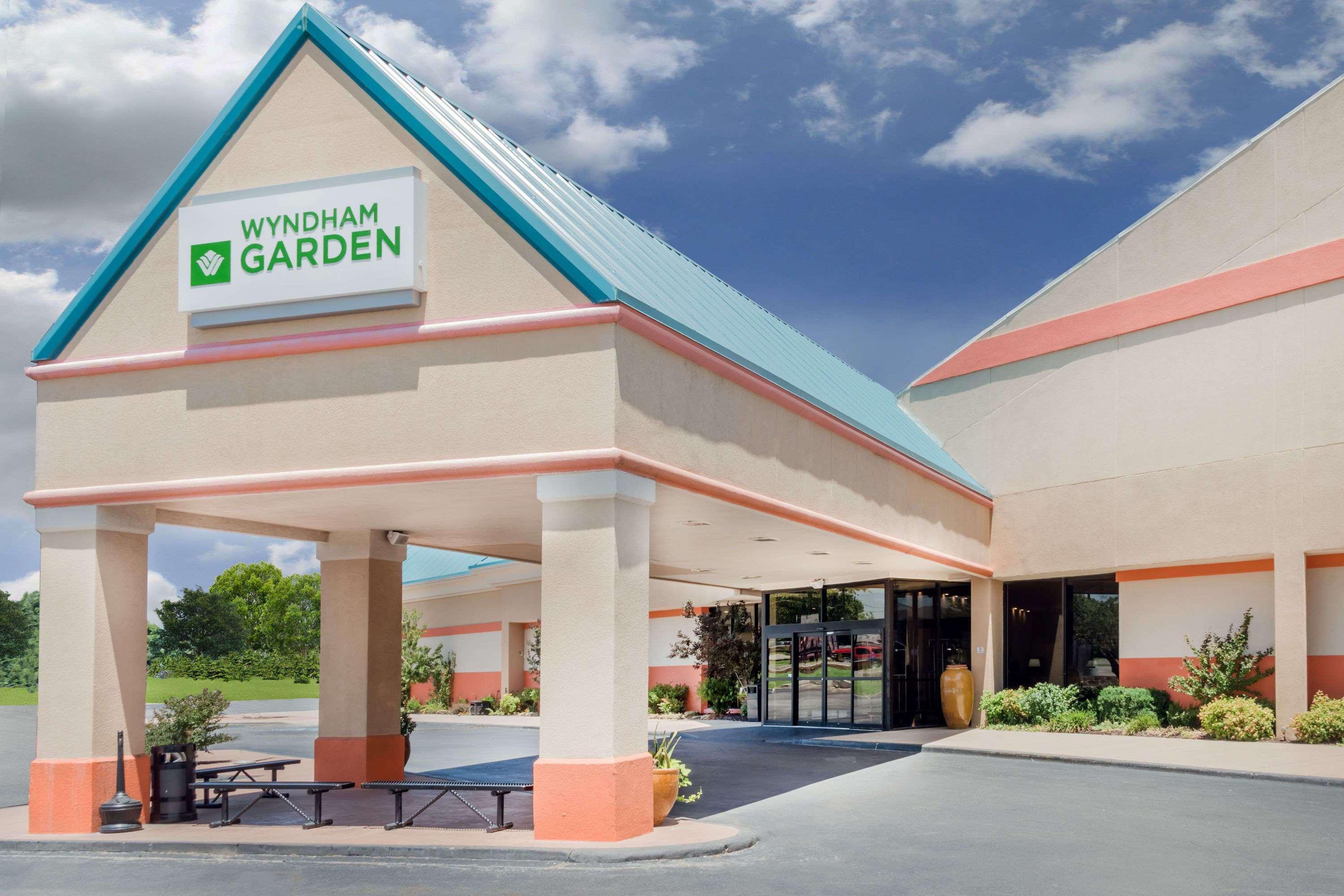 Wyndham Garden Стилуотър Екстериор снимка