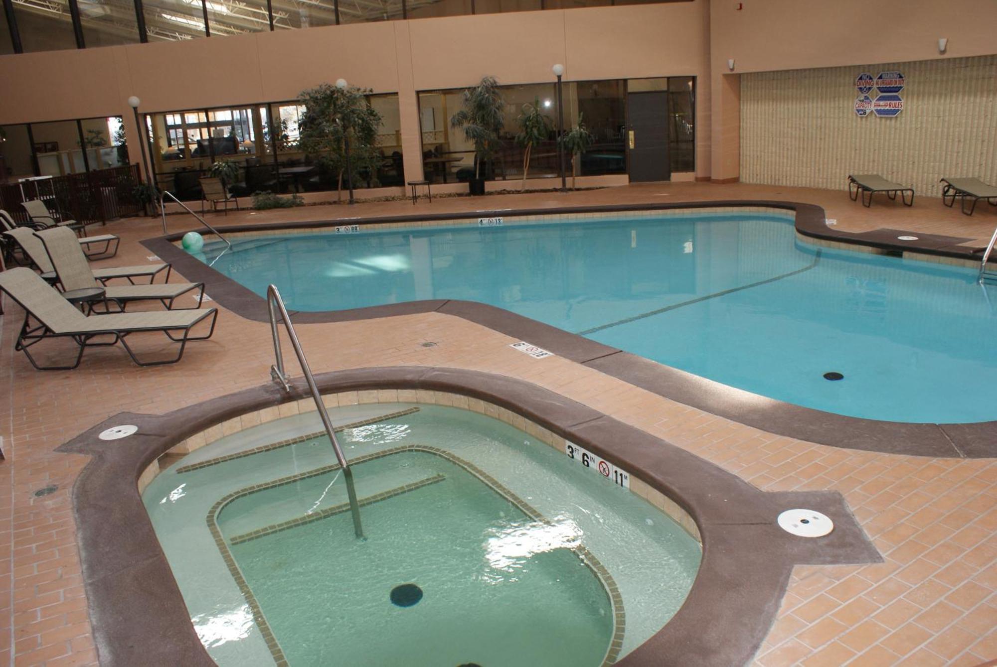 Wyndham Garden Стилуотър Съоръжения снимка